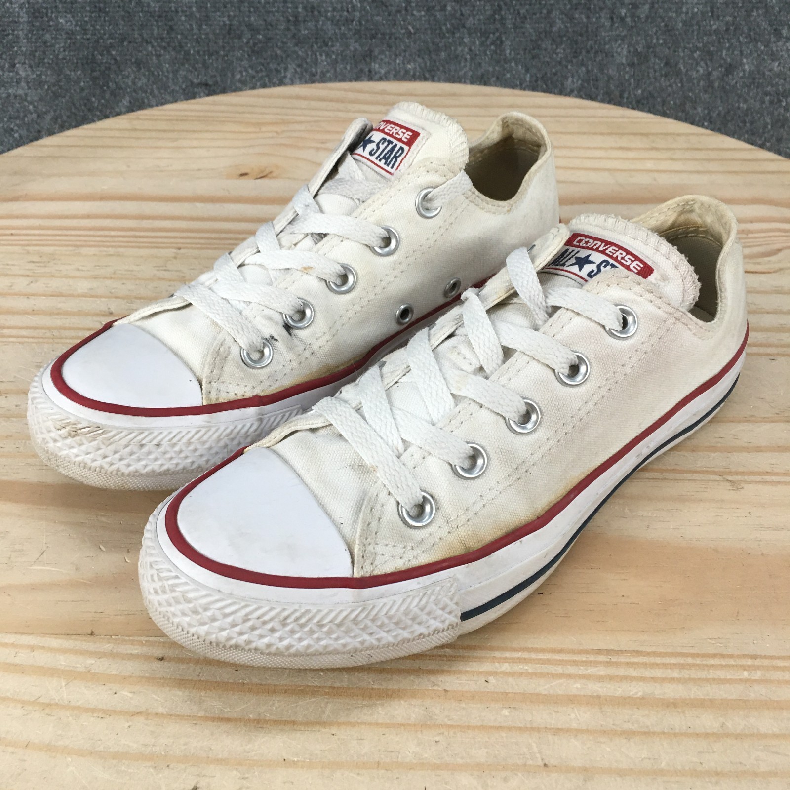 Converse Chuck Taylor All Star Shoes Mens 4 Womens 6 Lace Up Sneakers Canvas Whi