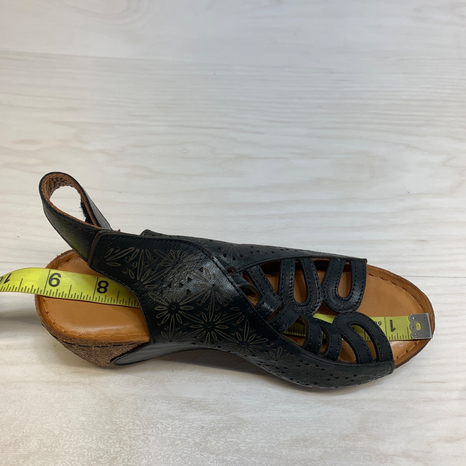Spring Step Inocencia Wedge Sandal 6.5 EU 37 Black Leather Laser Cut Strappy
