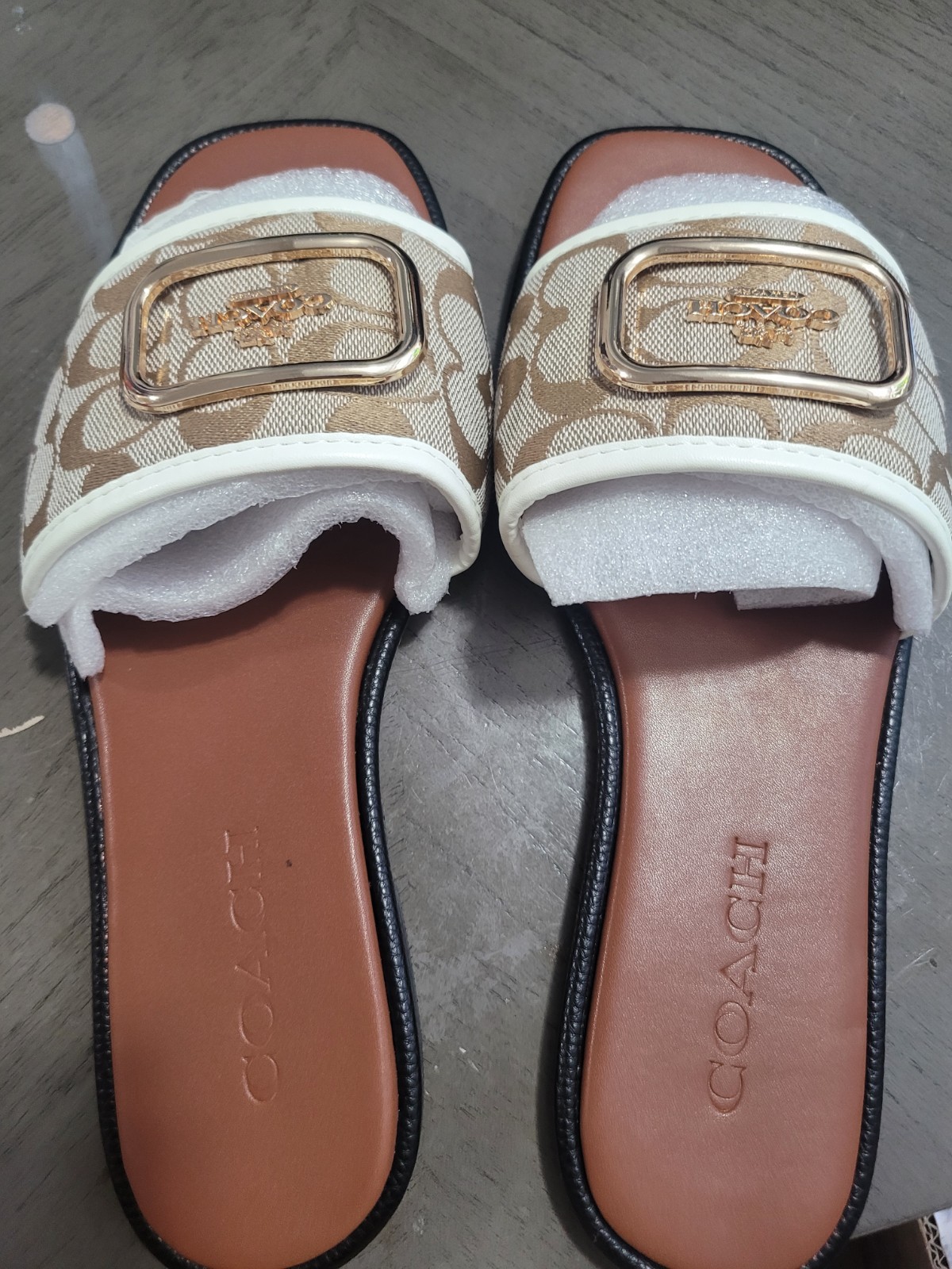 Coach Women’s Logo Slide Sandals Slip On Beige Brown White Gold Leather EU 42