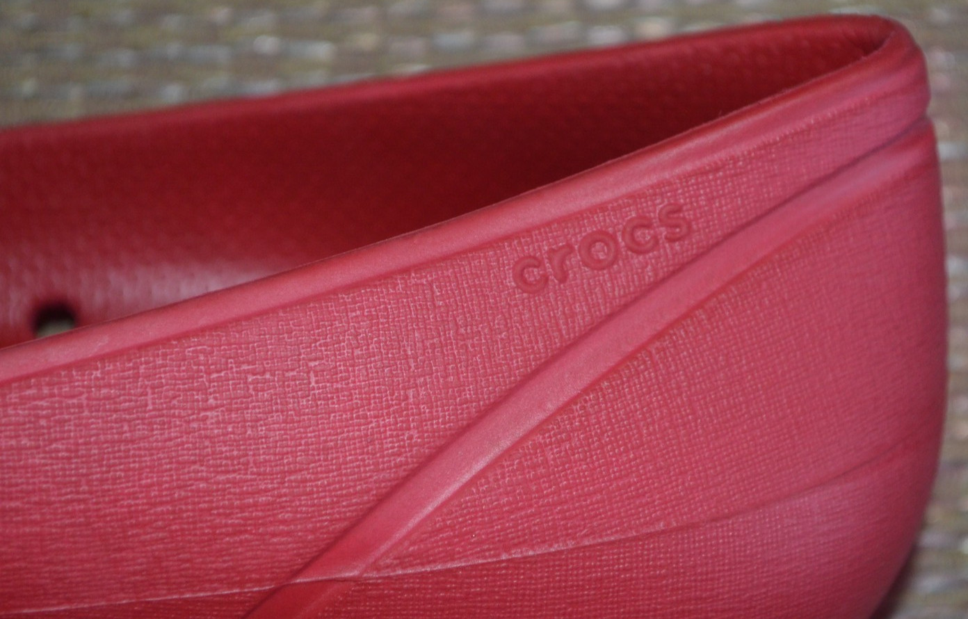 Crocs 12300 Cap Toe Slip On Ballet Flats Red Black Pointed Toe Sz 7