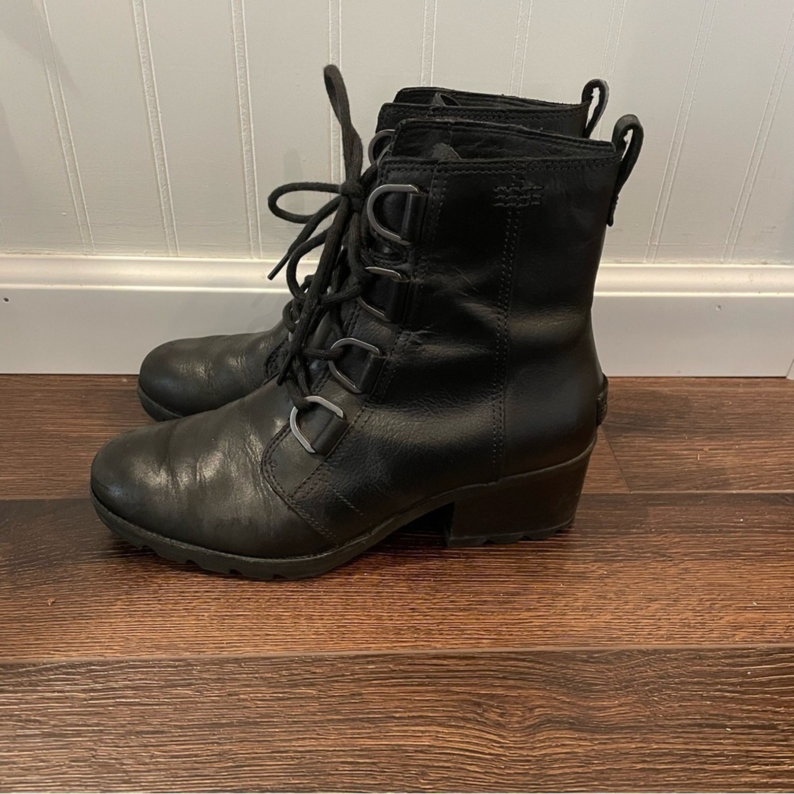 Sorel Cate Lace Up Lug Sole Moto Boots Biker Motorcycle Goth Punk in Black 8.5