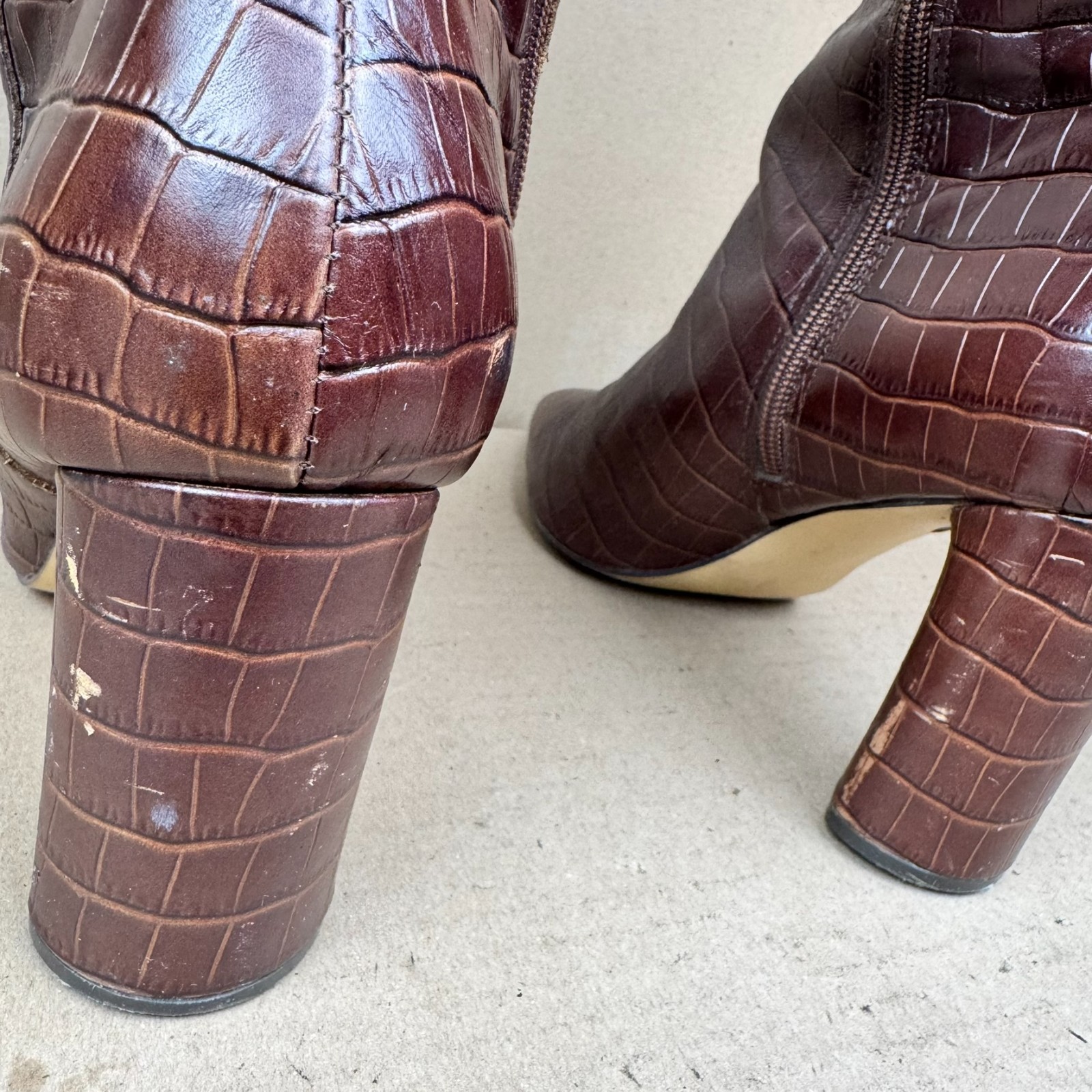 Aqua Women’s Brown Croc Embossed Leather Tall Heeled Boots Size 9 damage