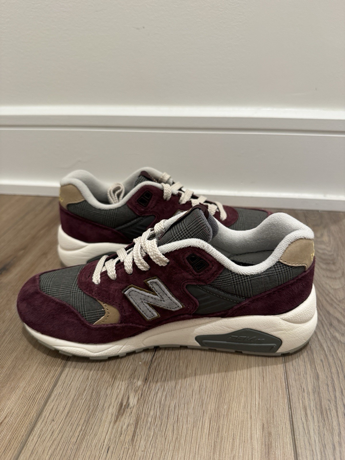 New Balance 580 Low-Top WRT580 WE Women’s Size 7
