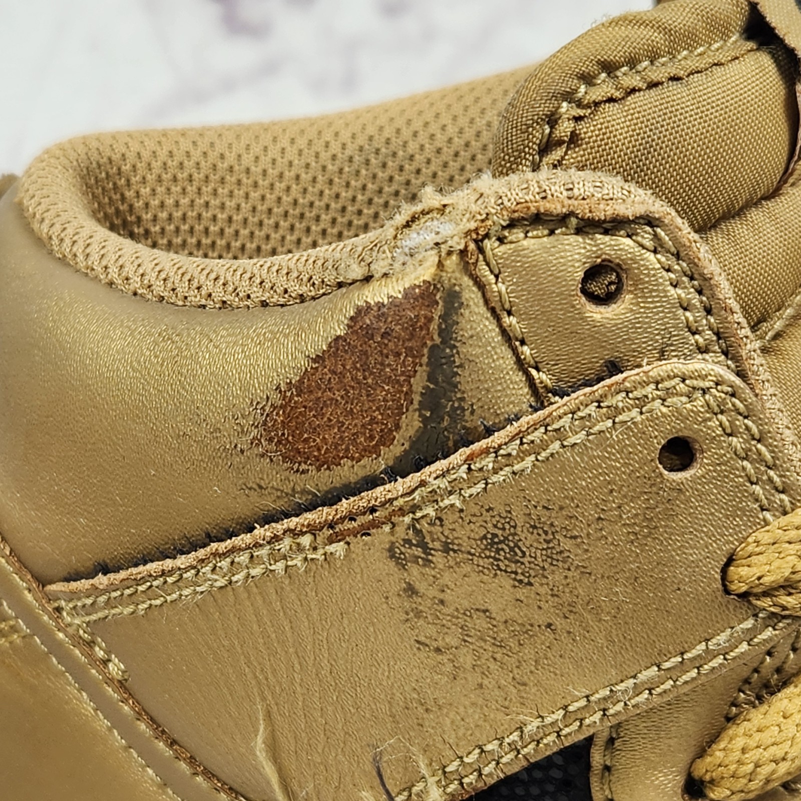 Nike Dunk High 325203-771 Sneakers Metallic Gold/Black Womens Size 9