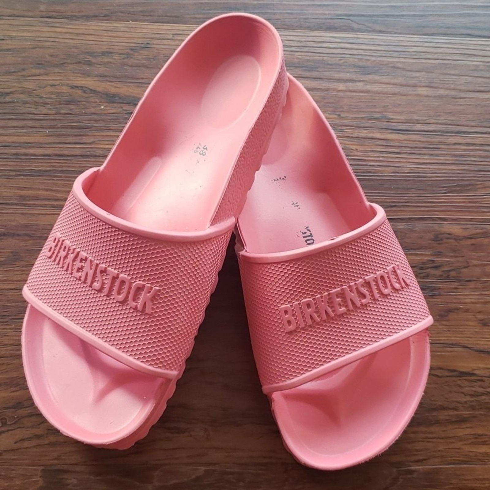 Birkenstock Coral Chic Edgy Feminine Summer Essential Retro Y2K Slides Size 38