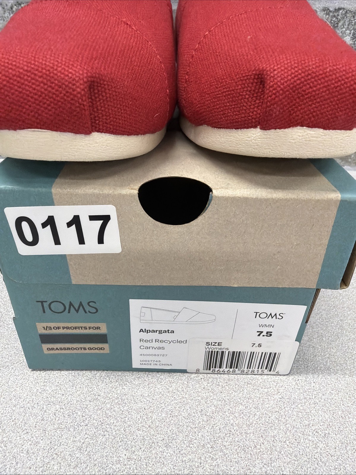 Tom’s Women Classic Flat Shoe Red Loafers Canvas Size 7.5 Slip On Alpargata NWT