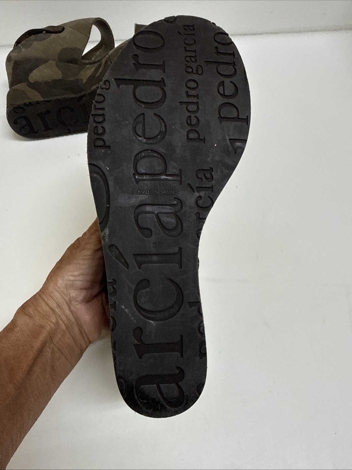 Pedro Garcia Federica Preowned Wedge Camo Green Sandals – US 8.5/ 39