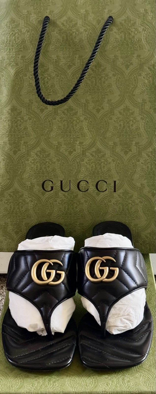 Gucci Marmont Chevron Double G 37+/ US 7.5 Thong Heel Sandals Black Leather NIB