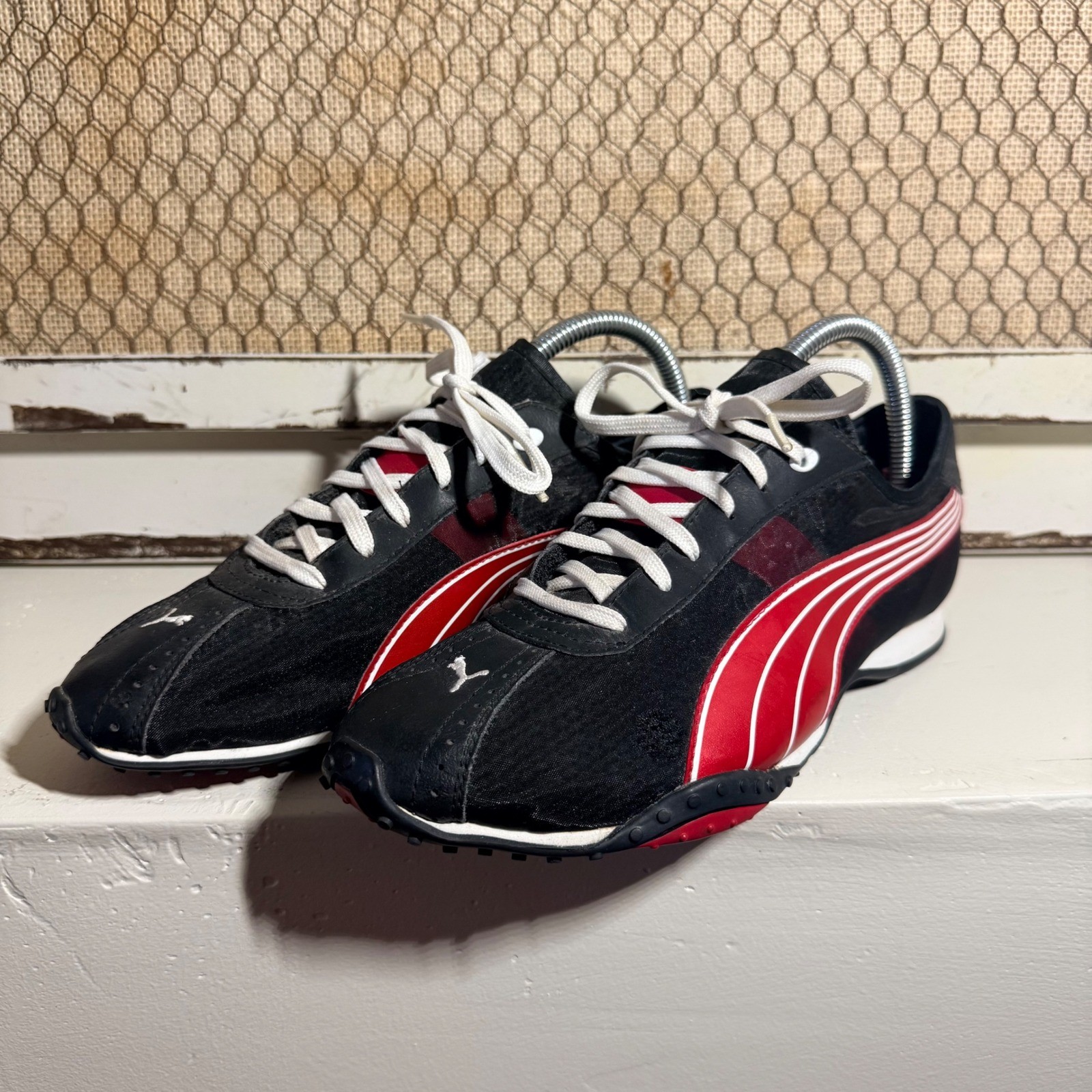 Y2k Puma Sneakers Low Top Streetwear Black Red Women Size 8.5