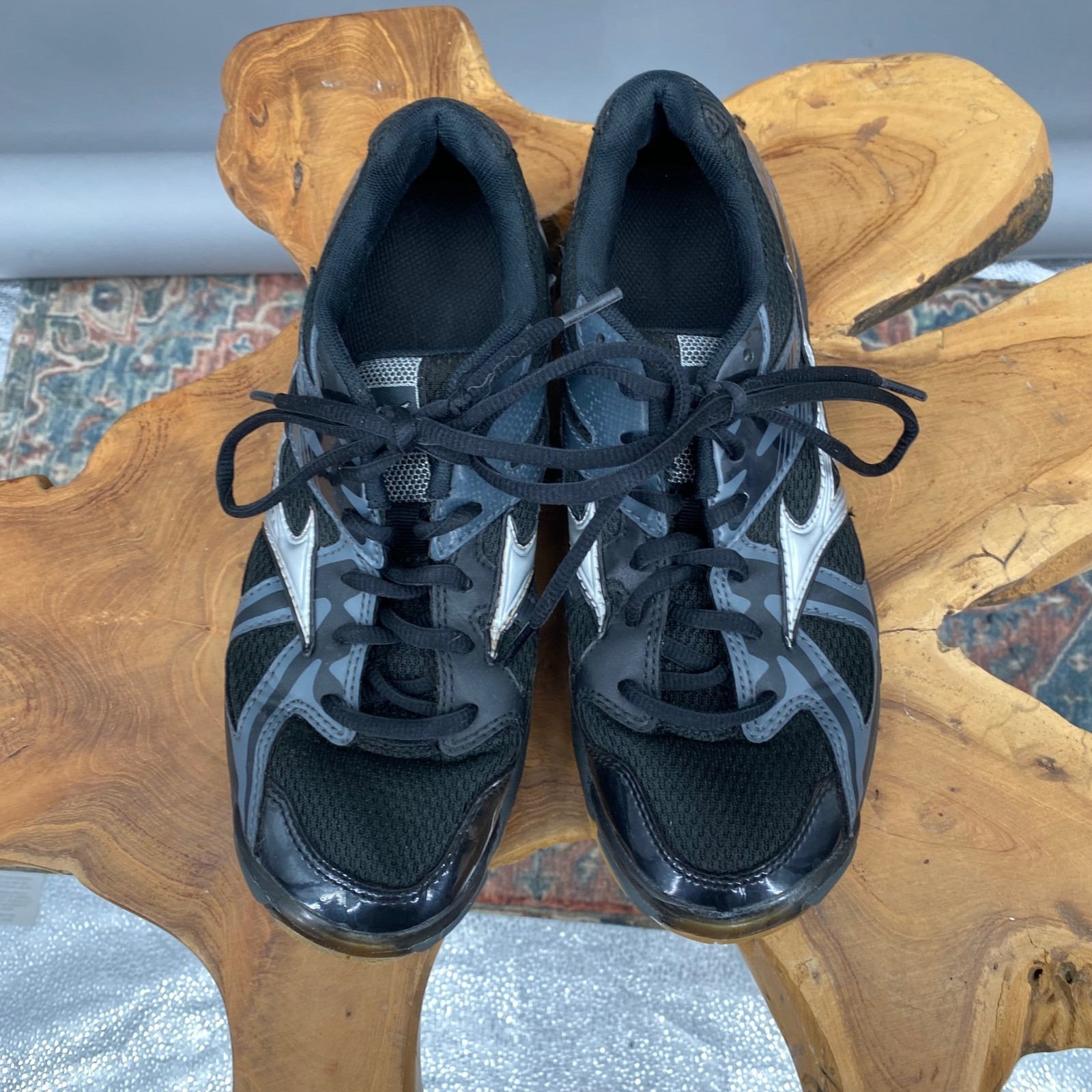 Mizuno Wave Bolt 4 Volleyball Shoes Black Silver woMens Size 7