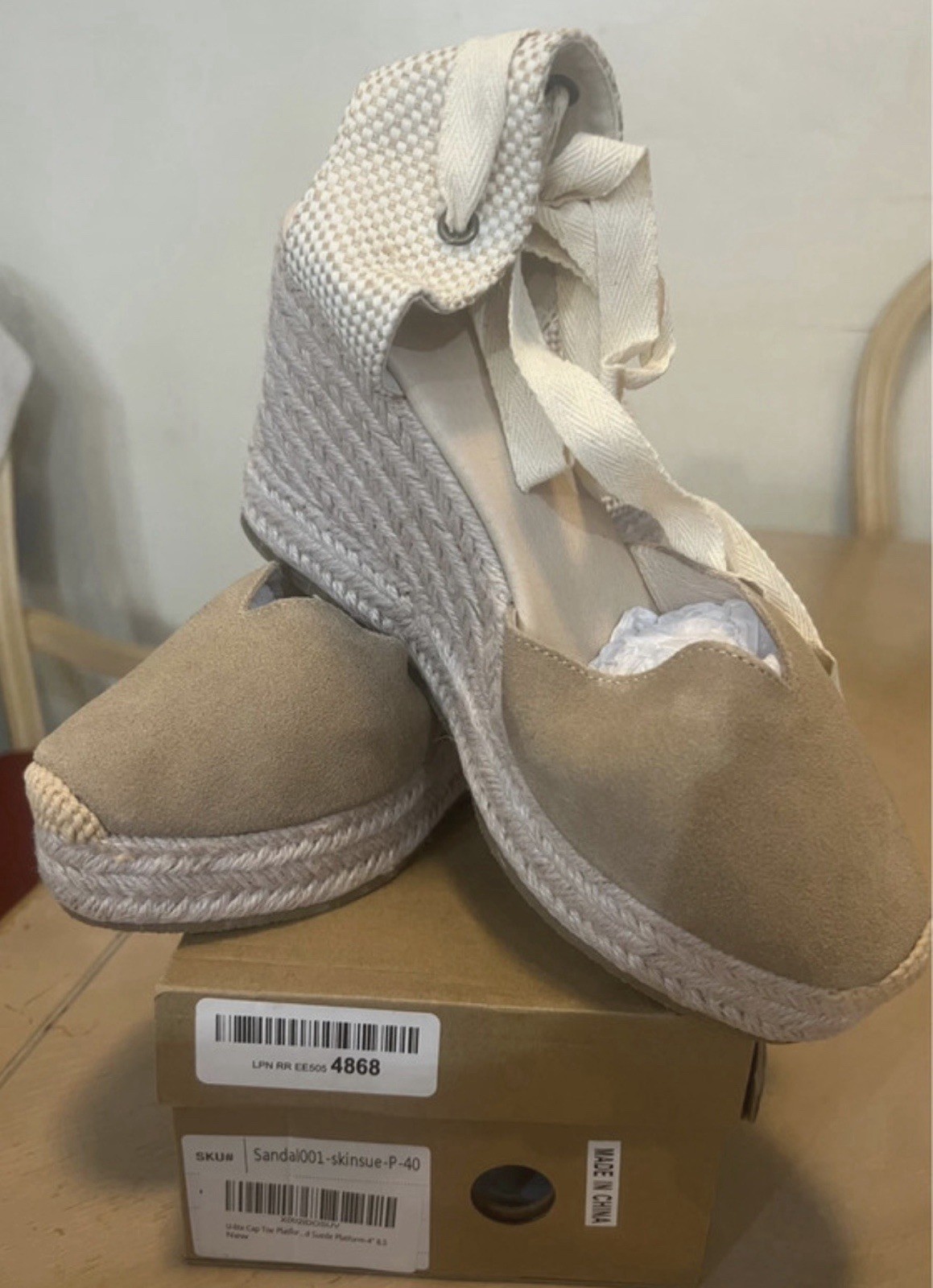 Women’s US 8.5 Beige Suede Espadrille Wedge Sandals Tie Ankle Strap EU 40