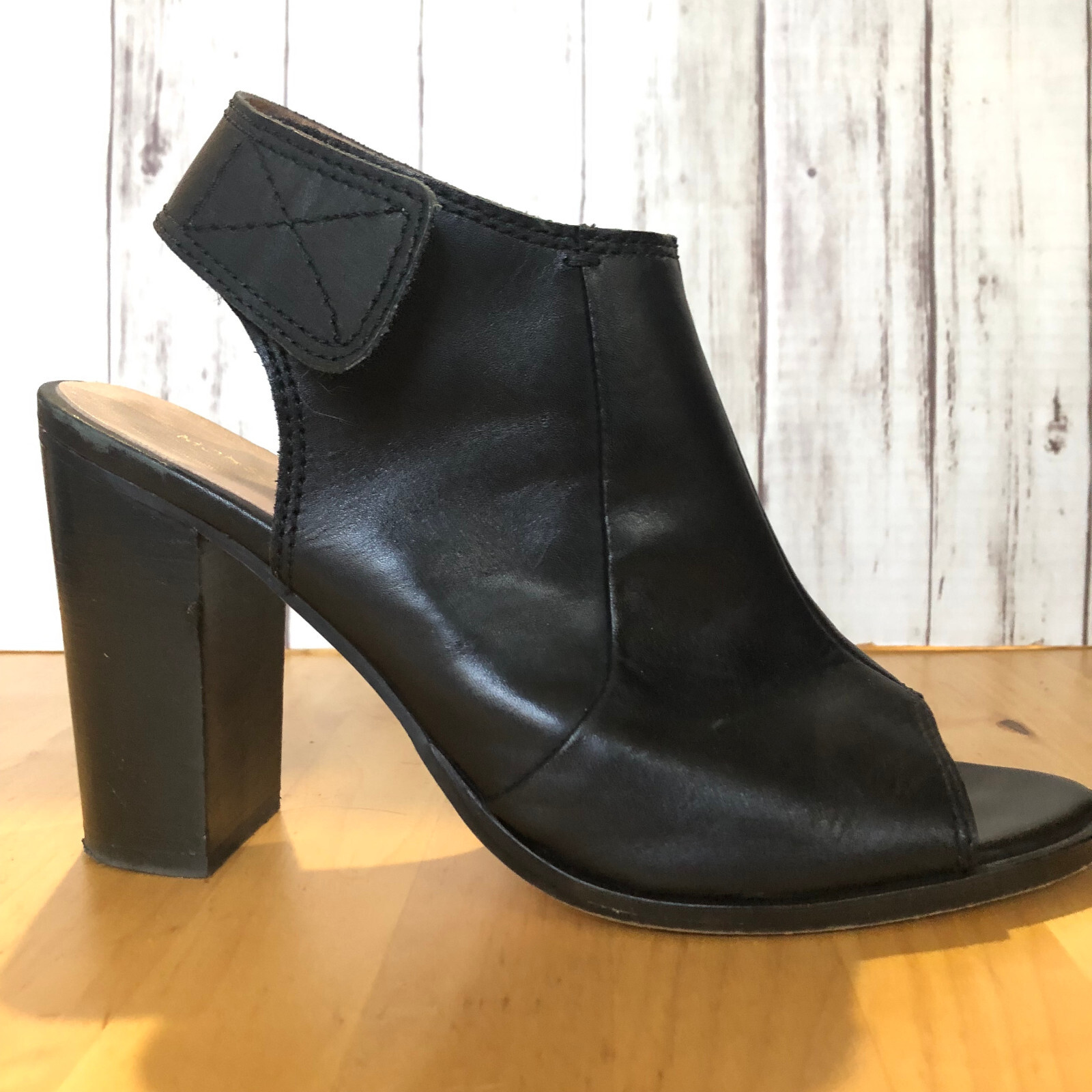 MONSOON Heels Size 40 Ankle Strap Peep Toe Black Pump City