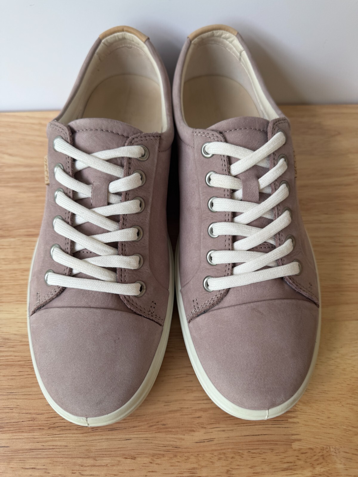 ECCO Soft 7 Women’s Nubuck Leather Sneaker Grey Rose Size US 10-10.5 / EU 41