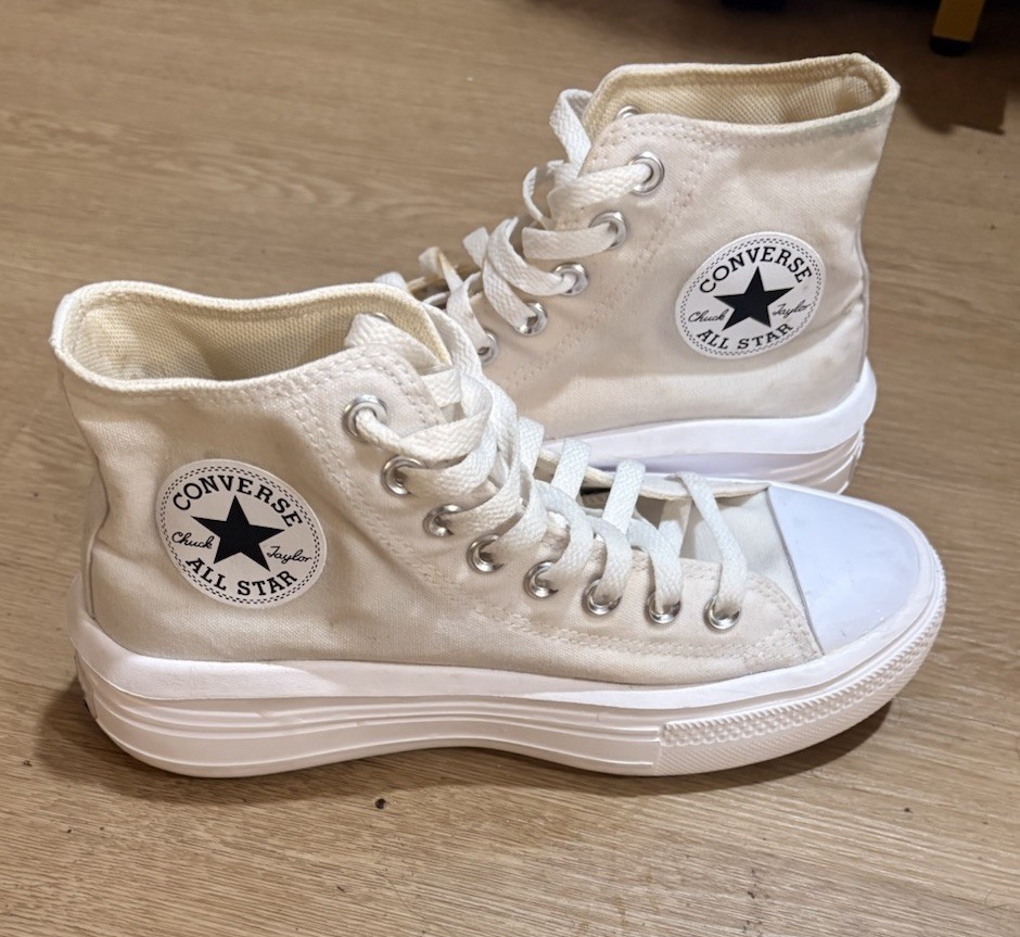 Size 7.5 – Converse Chuck Taylor All Star Move High White Ivory W