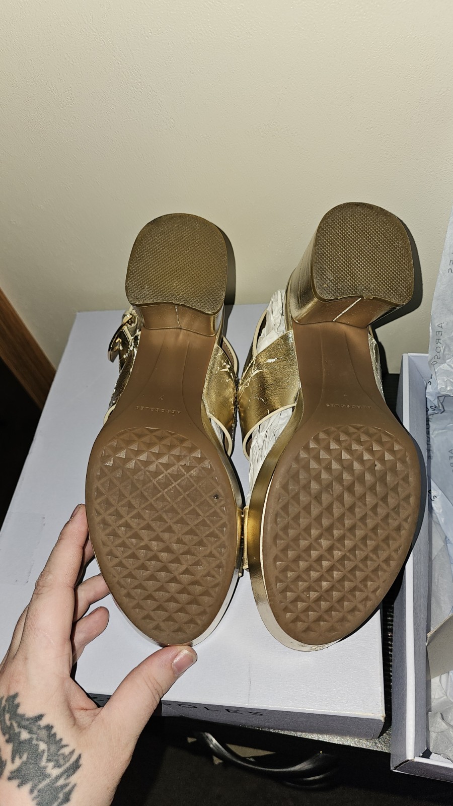 Aerosoles Women’s Gold Strappy Block Heel Sandals Buckle Adjustable 7M