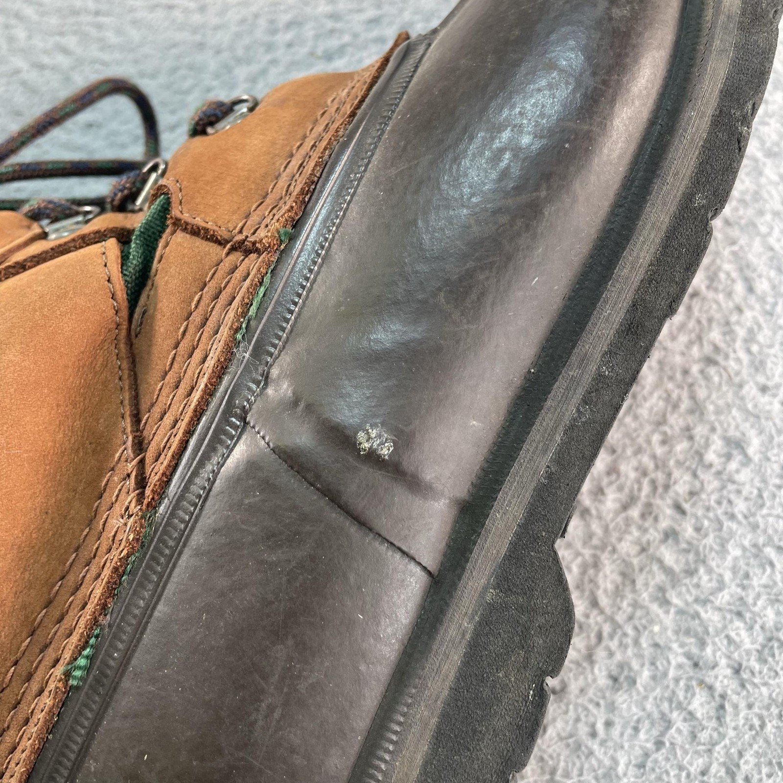 LL Bean Bean Boots Womens Size 9 Brown Leather Duck Ankle Waterproof Lace Up