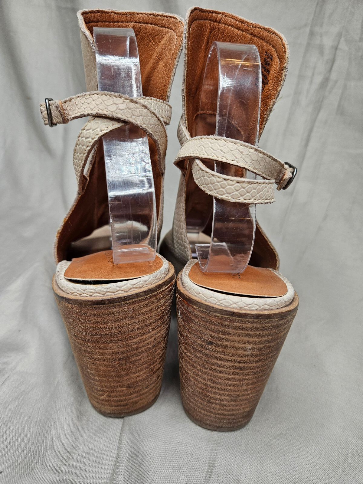 Lucky Brand Ankle Booties Womens 9.5 Beige Leather Snakeskin Embossed Sandals