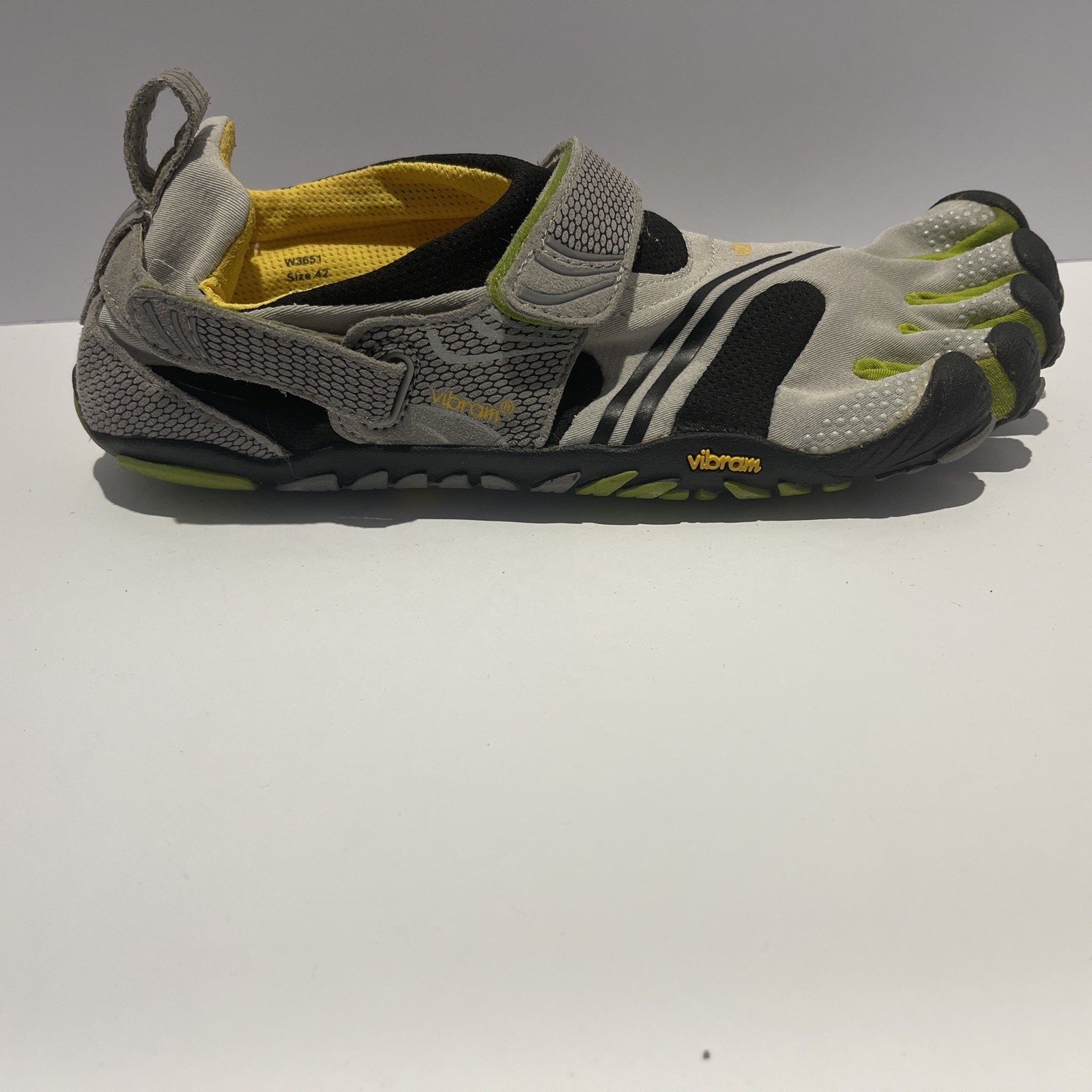 Vibram Fivefingers Barefoot Running Shoes Women’s Size US 9 EU 42 Gray W3651