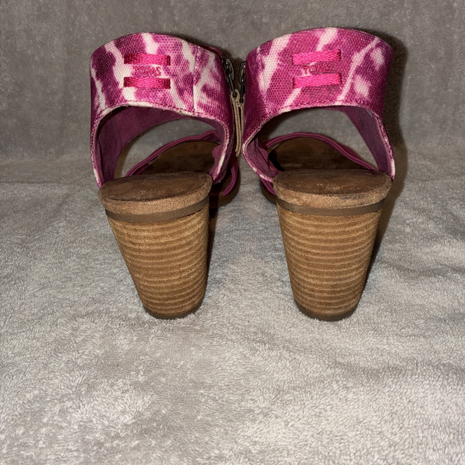 Toms Majorca Pink Tie Dye Cut Out Block Heel Sandals Zip Sides Sz 10 Boho Hippie