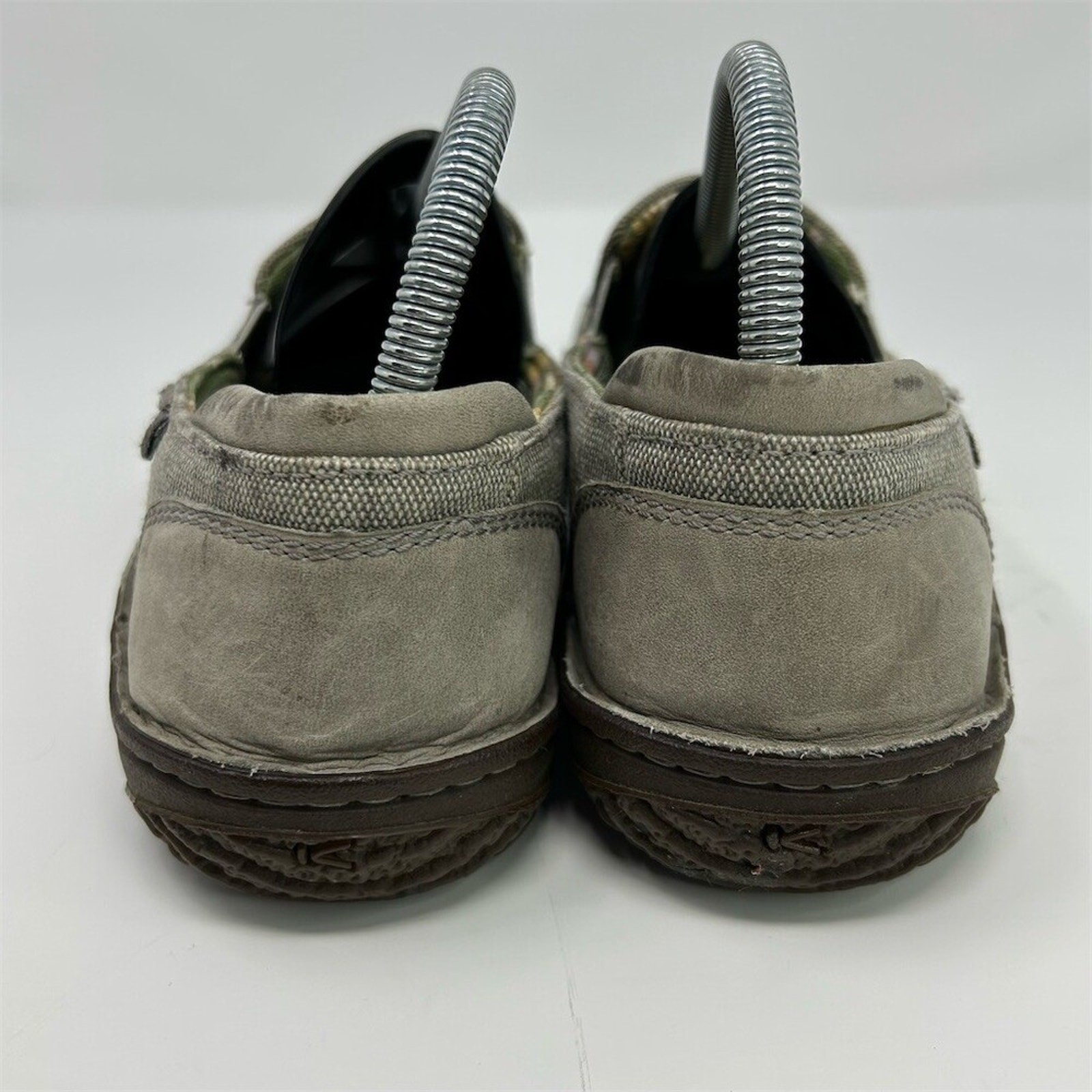 KEEN Women’s Slip-On Loafers Gray Floral Lining Casual Travel Flats Size 9.5