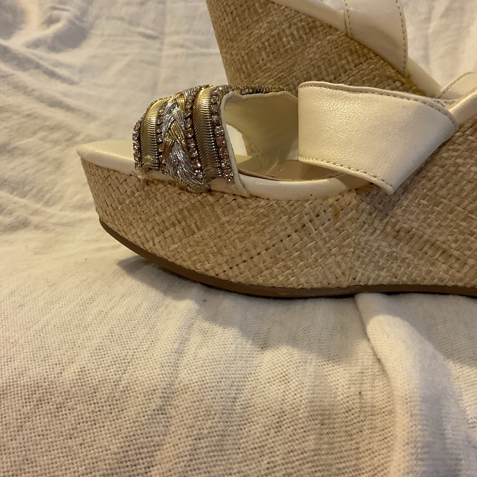 Fergalicious Womens White Wedge Sandals Rhinestone Strappy Buckle US 7.5