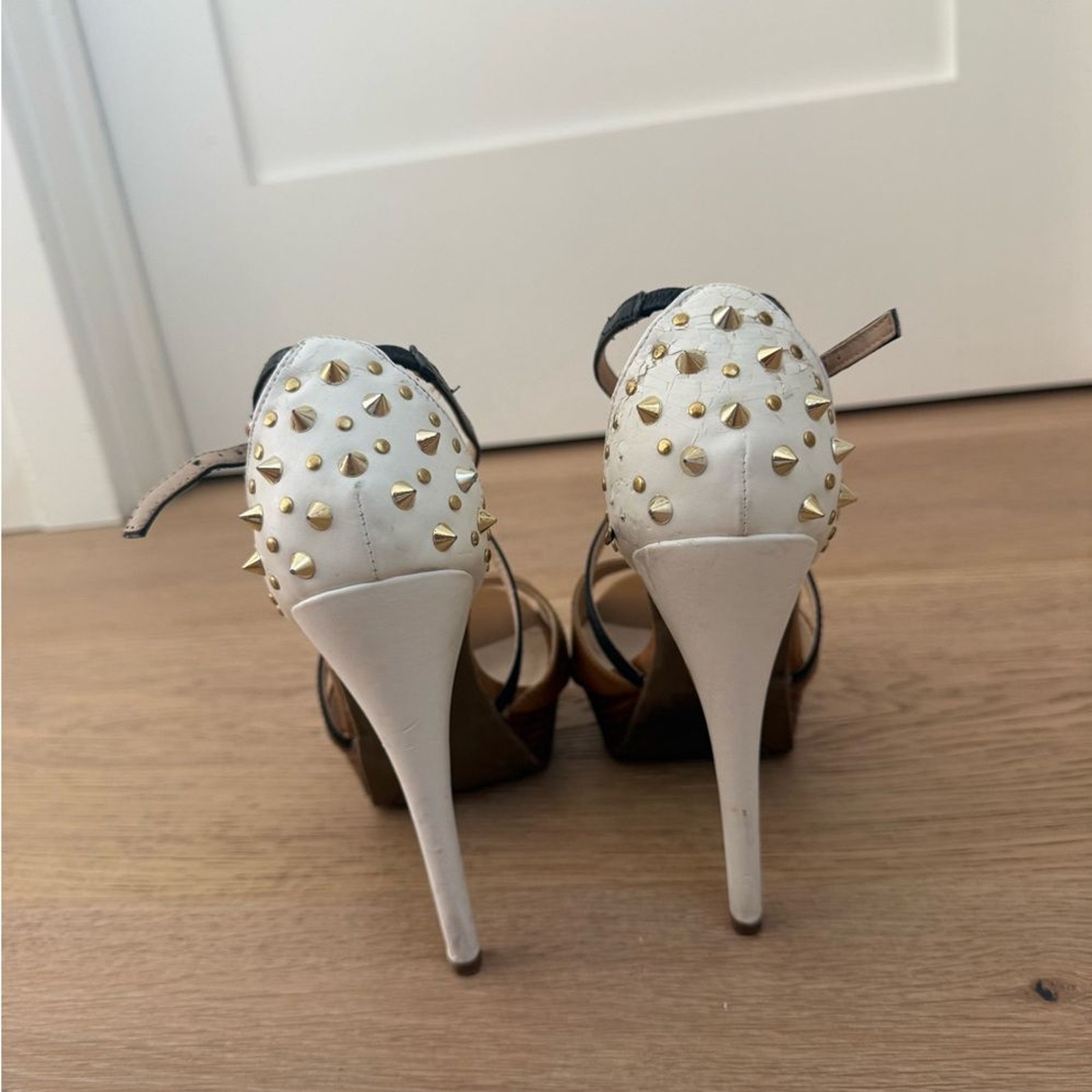 Guess Studded Heel Sandals Strappy Brown White Gold Heels Edgy Chic