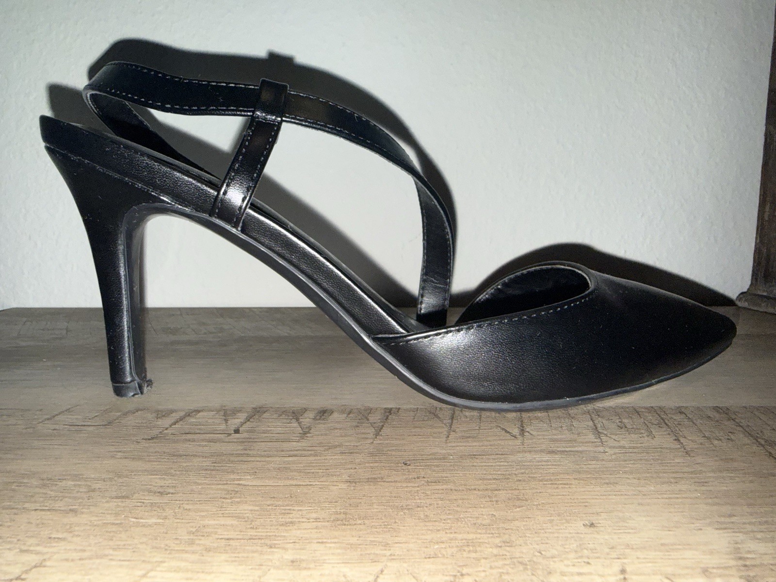 Calvin Klein Womens Black Leather Slip On Slingback Pointed Toe Heels 9.5M