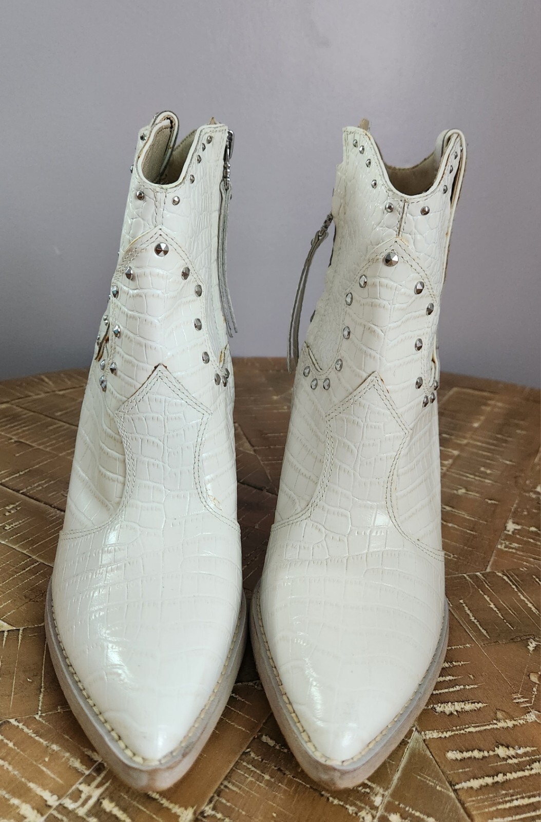 Sam Edelman women’s Iris2 studded leather Western boots in white size 8