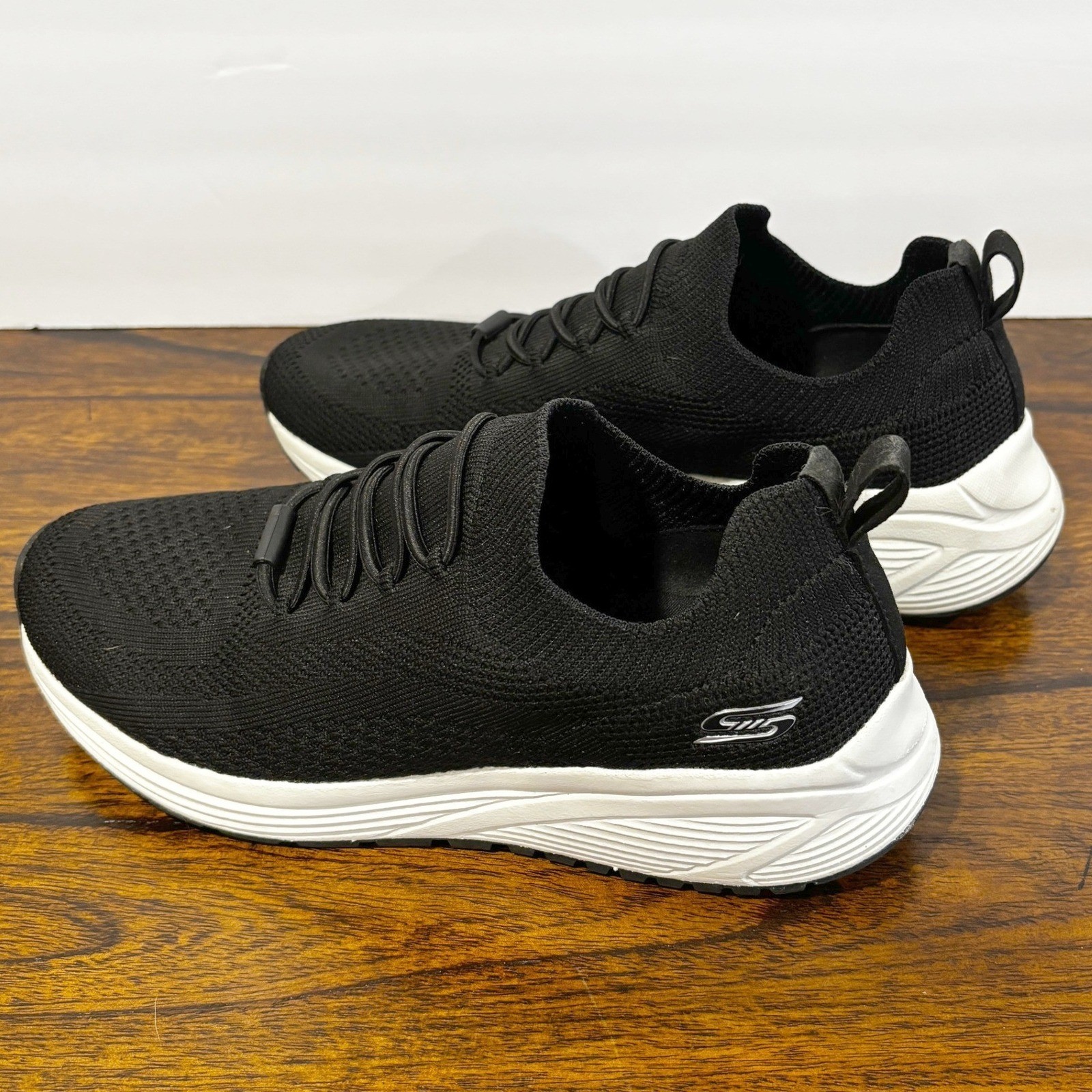 Skechers BOBS Sparrow Black Slip On Sneakers Sz 8.5 Memory Foam Shoes Comfort