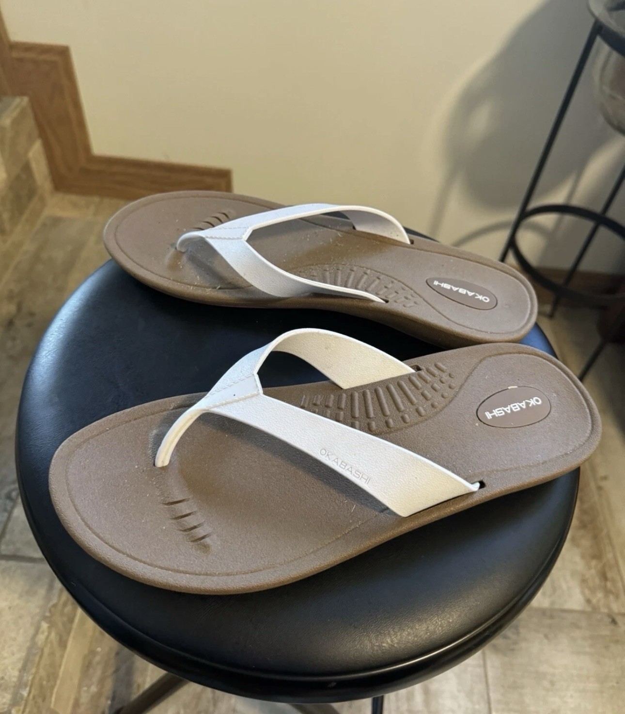 Okabashi Womens L (US 9-10) Breeze Flip Flops Toffee White Comfortable USA Made
