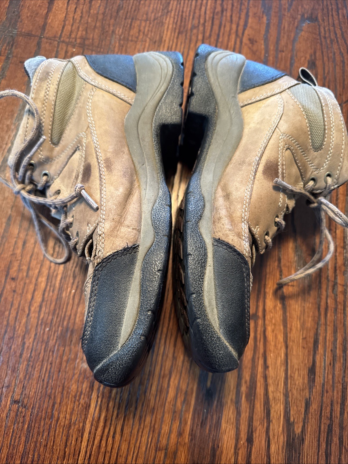 Ariat Terrain ATS Women’s Lace Up Hiking Boots. 8.5 B Style 70024 Outdoor Taupe