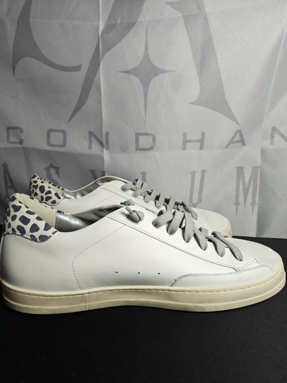 P448 Women’s 11/11.5 (42) John Low Top Sneaker White $298 New Blemishes
