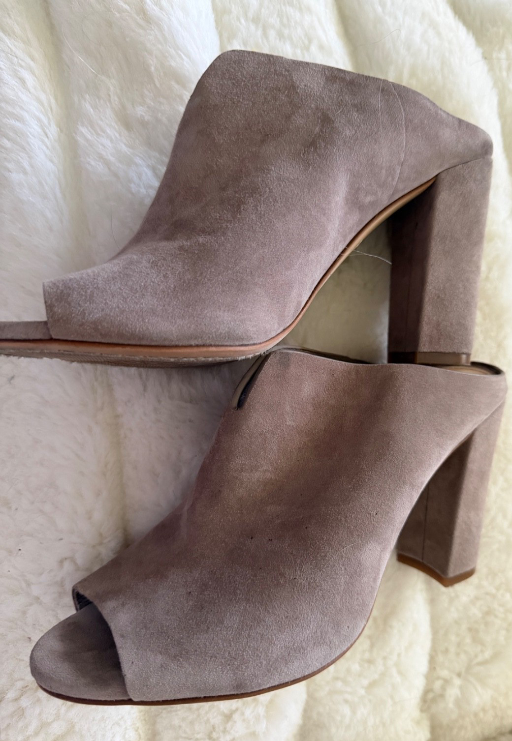VINCE CAMUTO SIZE 6.5 Gray Suede Bootie Covered Heel Open Toe Slide On
