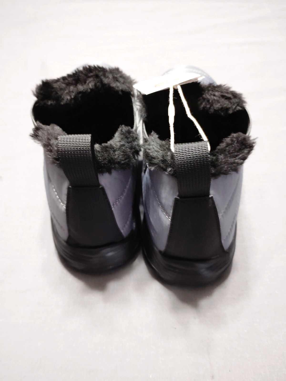 NWT Wanderlust Canadian Boots Waterproof Vegan Faux Lined Slip Resistant Men 9.5