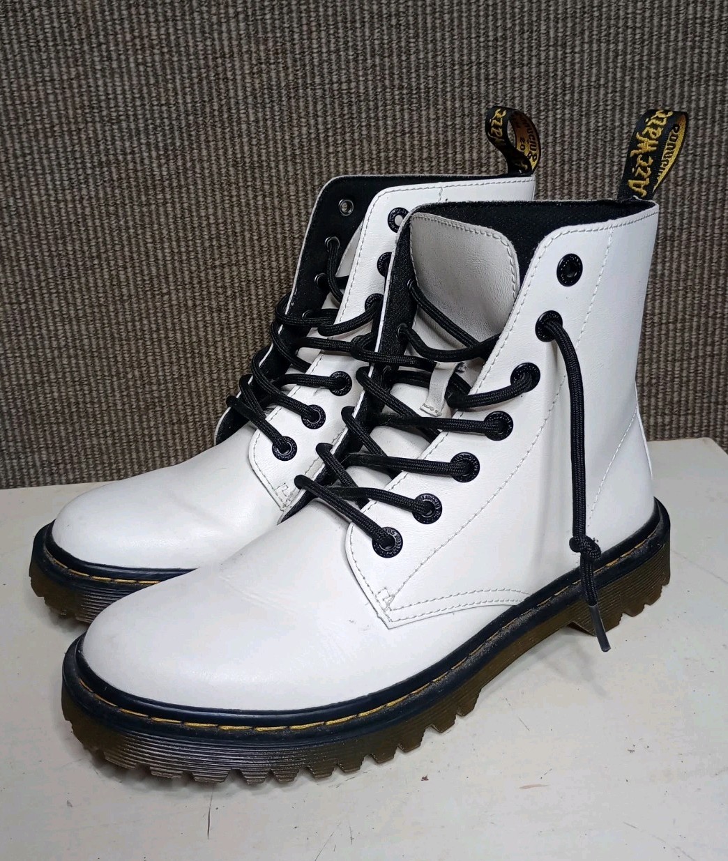 Dr. Martens Luana Women’s Size 9 Boots White