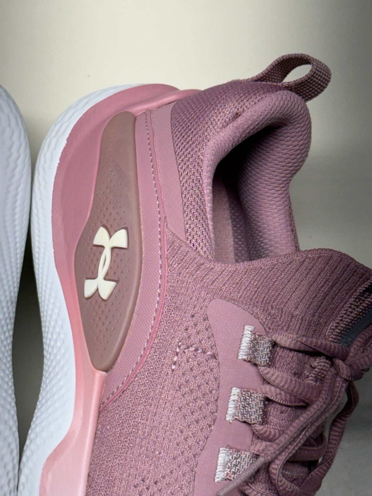 Under Armour Flow Dynamic «Pink Elixir/White» Sneakers 3026107-600