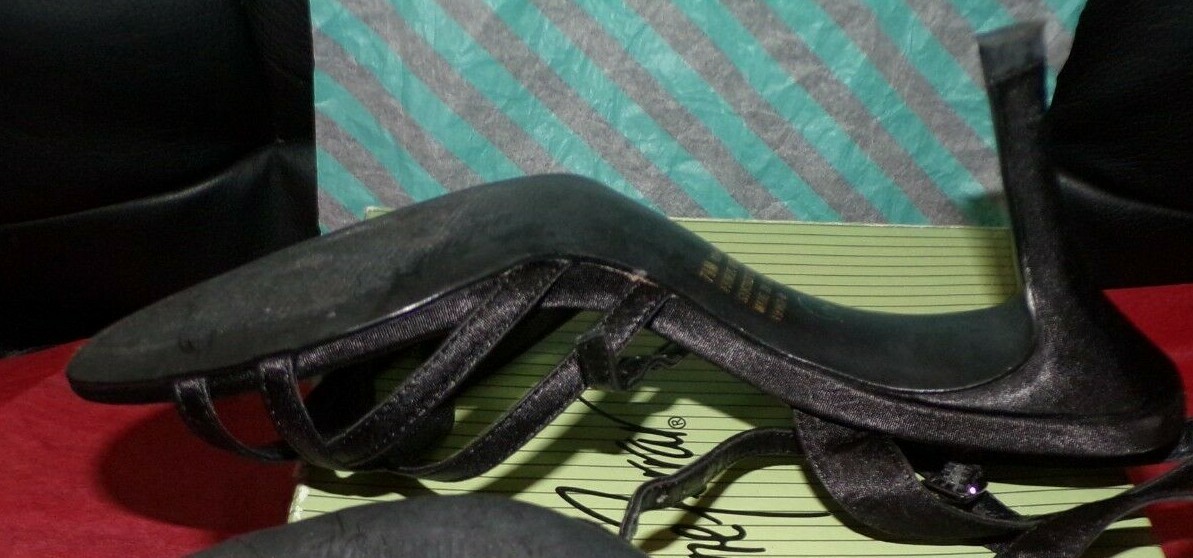 $45 Jacqueline Ferrer size 7.5 M Jenny 0244black sandal dress shoes 3″ Heels box