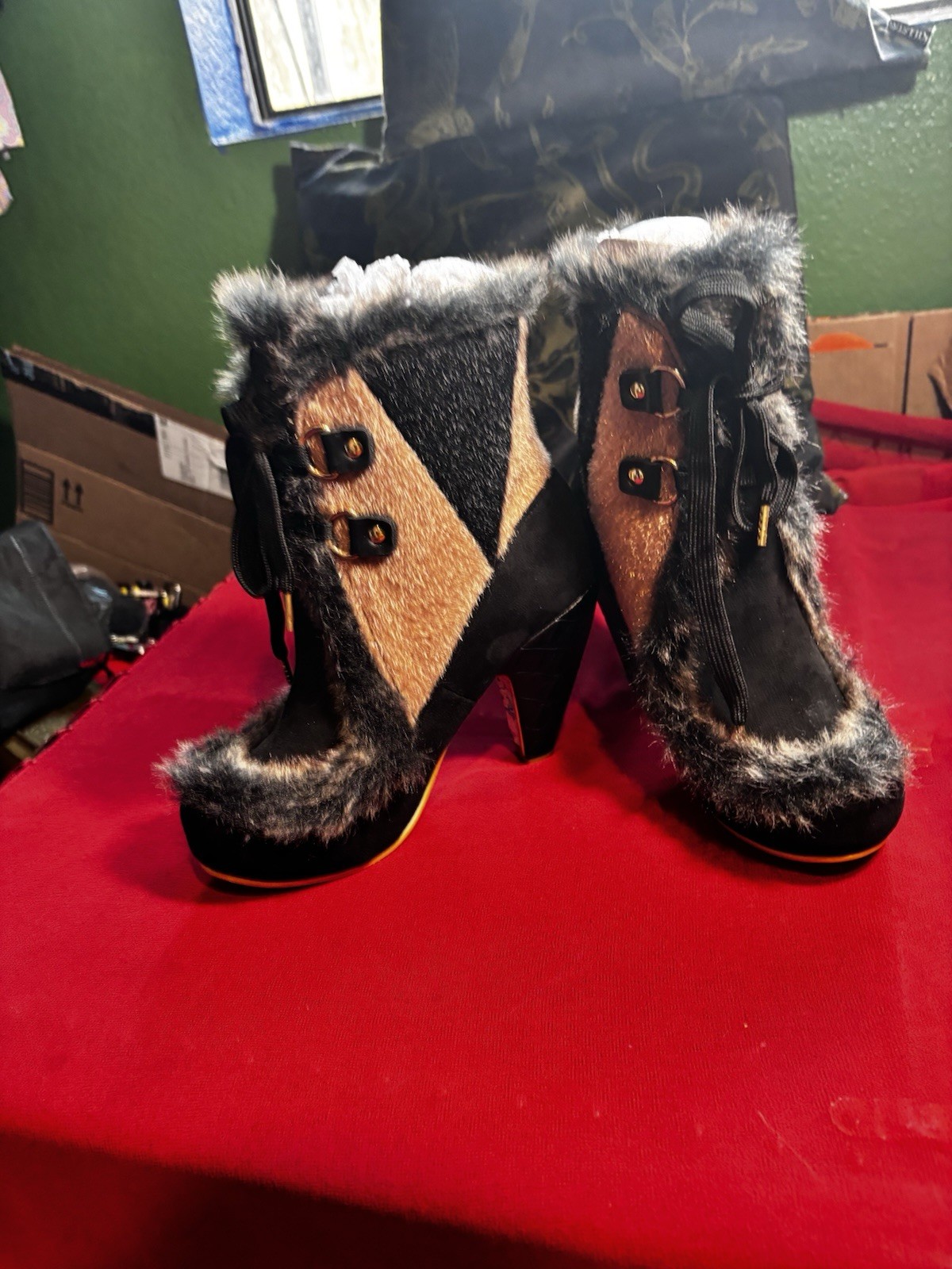 Irregular Choice Apple Turnover Black & Tan Boots New In Box Size EU37 US6.5