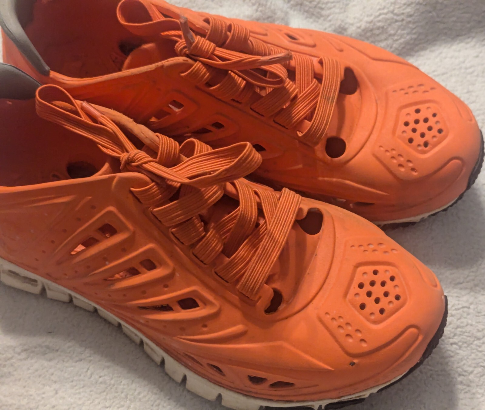 Crosskix APX Composite Foam Slip-Resistant Athletic Outdoor Sneakers  Orange 7