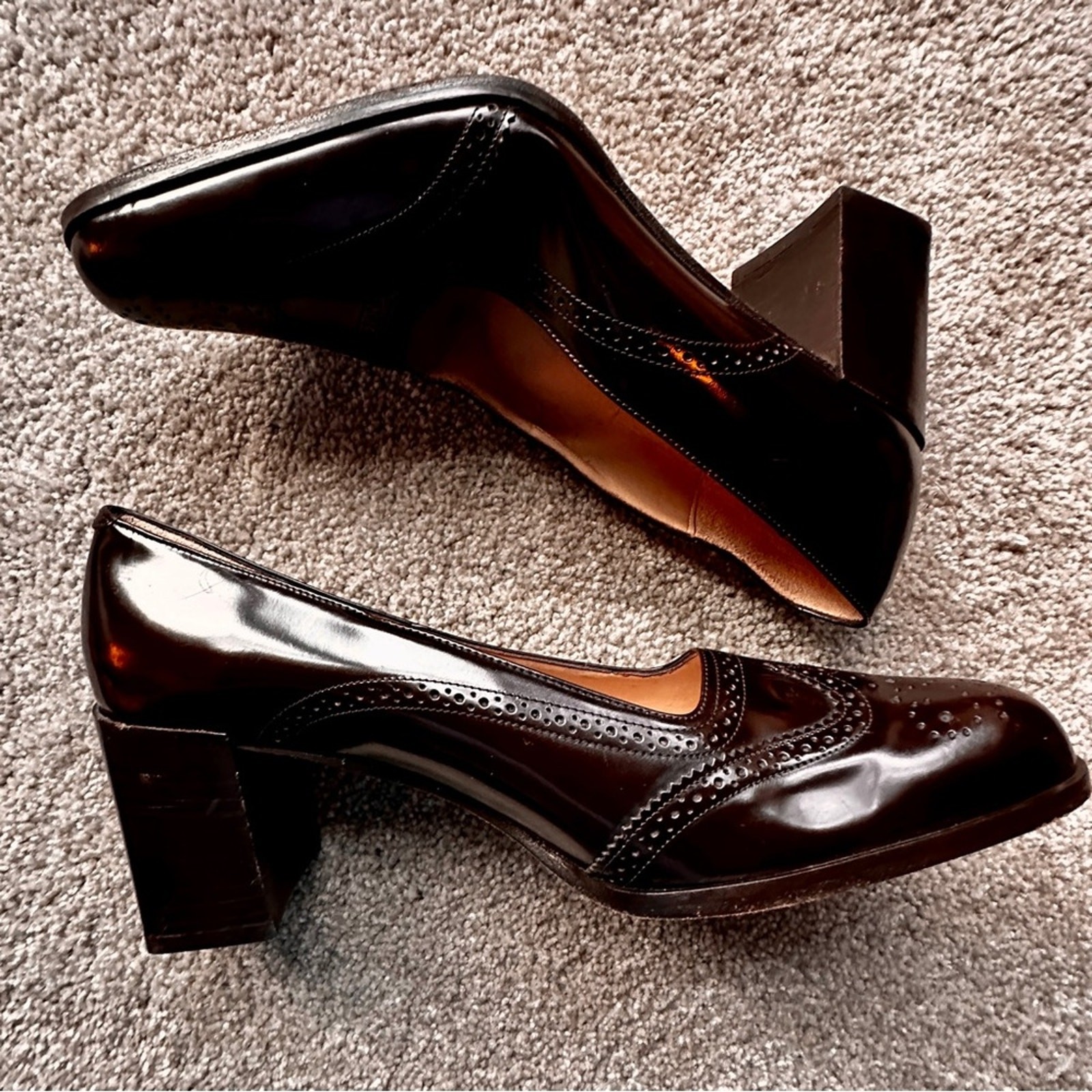 Never Worn Adrienne Vittadini WingTip Patent Leather Brown Block Heels, 8
