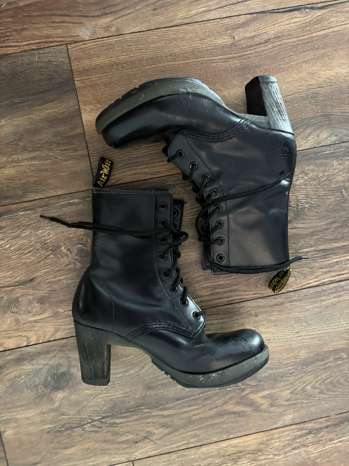 Dr. Martens Darcie Black Leather High Heel Boots Goth Grunge Witchy Boho Sz 7