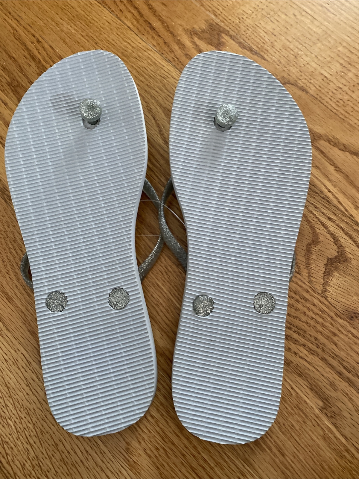 HAVAIANAS SLIMS 41/42 USA SIZE 9/10 ICE GRAY WITH METALLIC GLITTER