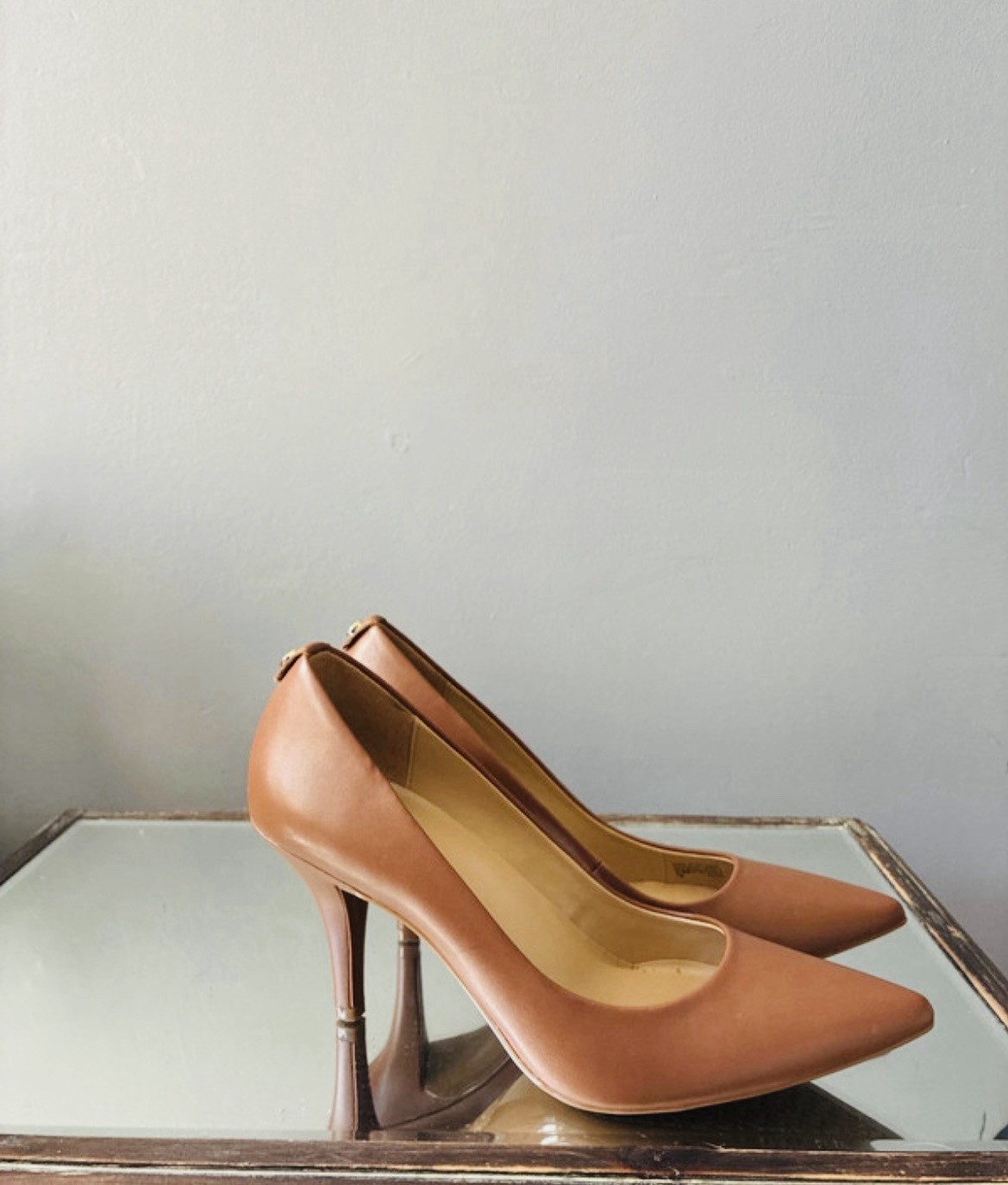 Michael Kors Women’s Brown Leather Pointed Toe Stiletto Pumps Slip On 7