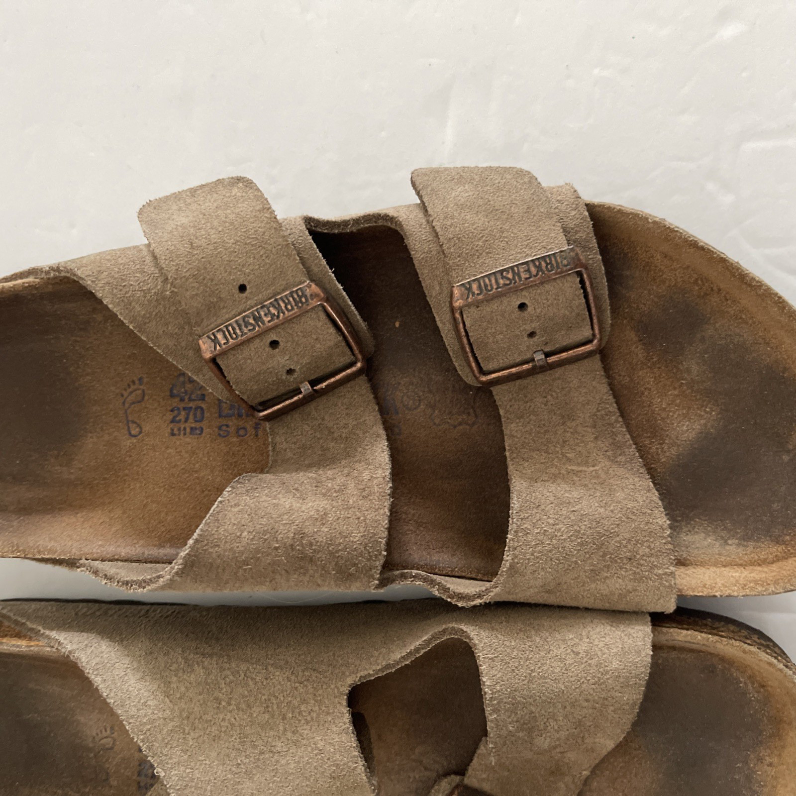 Birkenstock Arizona Soft Footbed Sandals size 42 (L11/M9) Regular /Wide Suede