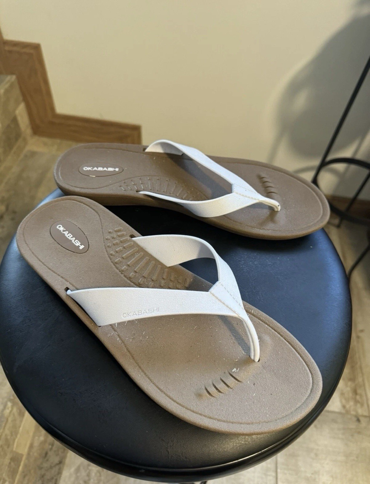 Okabashi Womens L (US 9-10) Breeze Flip Flops Toffee White Comfortable USA Made