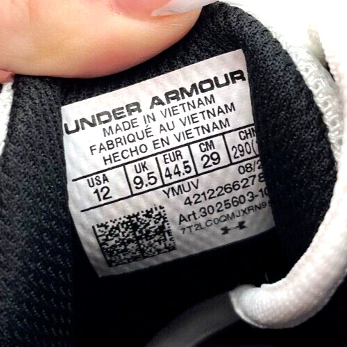 Under Armour 3025603-103 Flow Breakthru 3 Black Basketball Shoes Women’s US 12