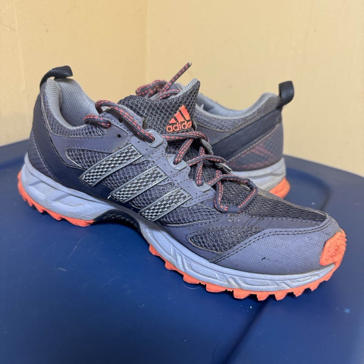 adidas women’s blue/Orange Lace-Up Low Top Athletic Sneaker Activewear Shoe