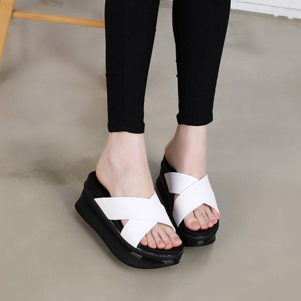 epdavin Women Cushioned Platform 3.2″ High Heel Platform Slippers Sandals Slides