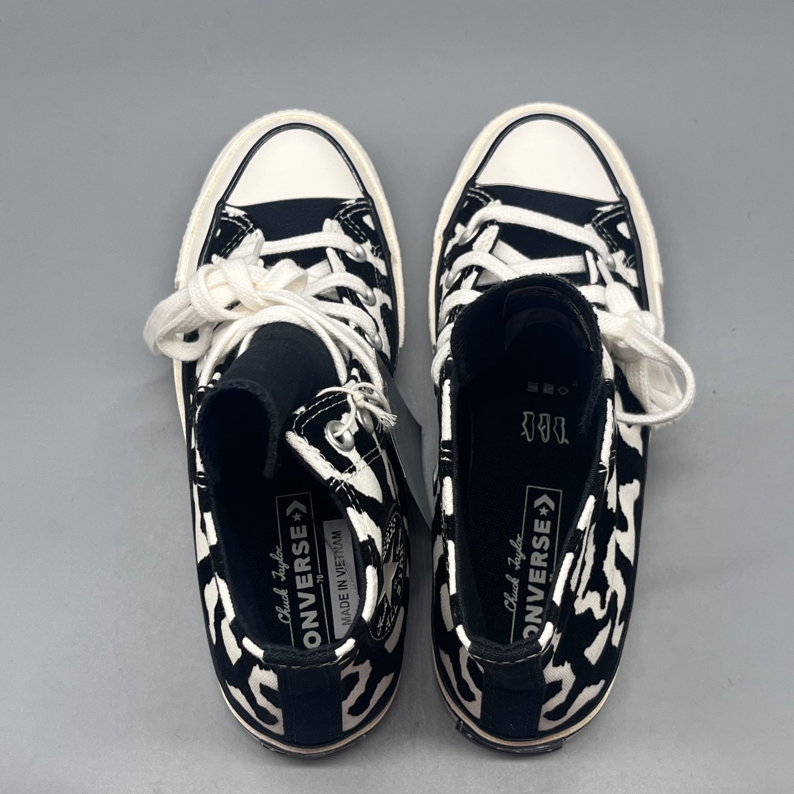 Womens 7 – Converse CHUCK Taylor All Star HI A12350C Black Leopard Graphics