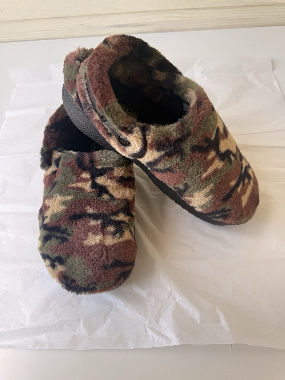 Crocs Classic Unfurgettable Camo Lined Clogs M8 W10 Army Green Multi EUC